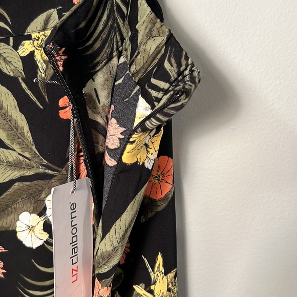 NWT Liz Claiborne Floral Print Wide Leg Pants sz 18 - Picture 3 of 5